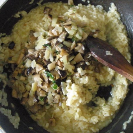 Krok 5 - Risotto z gąskami foto