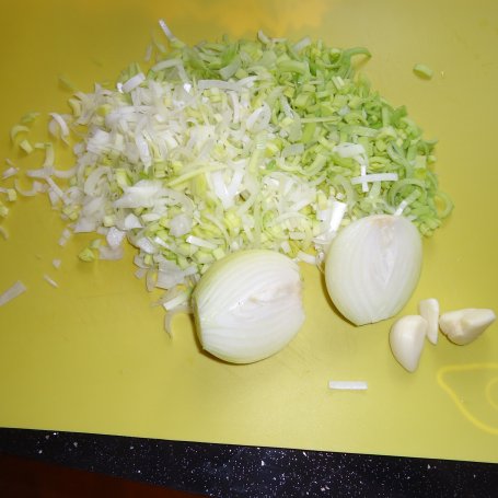 Krok 3 - Risotto z łososiem i zielonym groszkiem foto