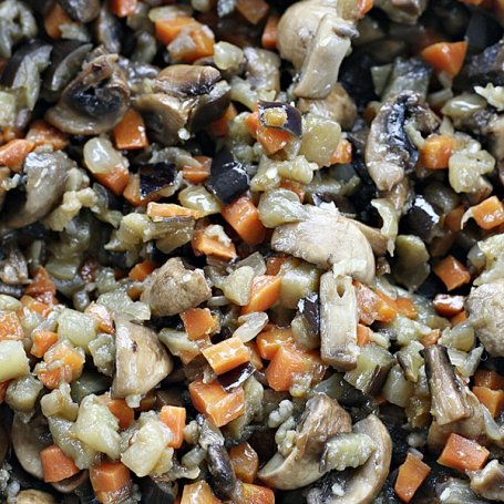 Krok 1 - Risotto z pieczarkami i bakłażanem foto