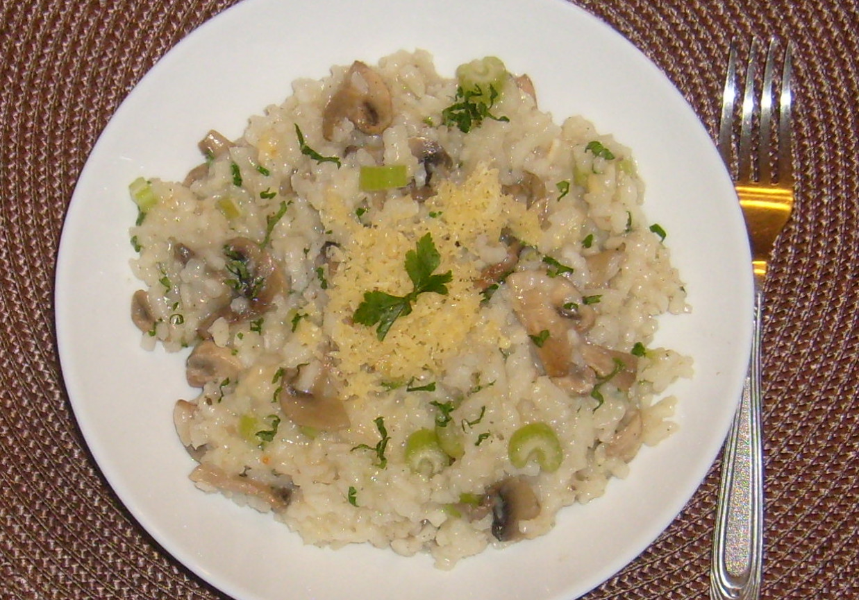 RISOTTO Z PIECZARKAMI I SELEREM NACIOWYM DoradcaSmaku.pl