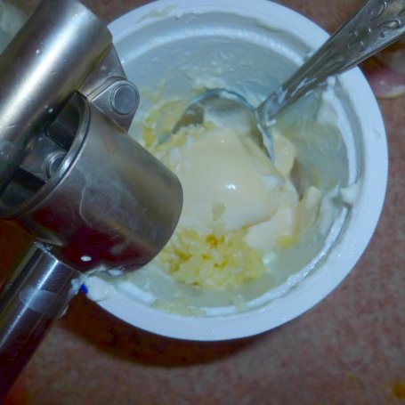 Krok 1 - Rodzinna sałatka warstwowa foto