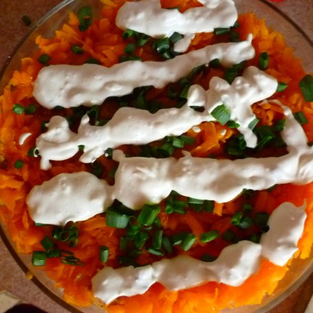 Krok 5 - Rodzinna sałatka warstwowa foto