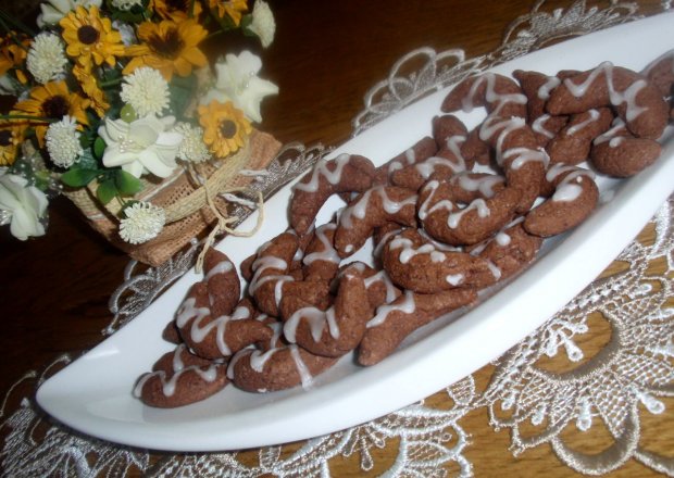 Fotografia przedstawiająca Rogaliki  kakaowe