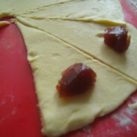 Krok 2 - Rogaliki z piwem foto