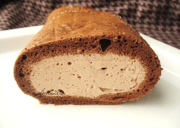 Fotografia przedstawiająca Rolada czekoladowa