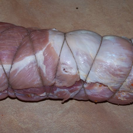 Krok 3 - Rolada wieprzowa, czyli schab faszerowany boczkiem i orzechami foto