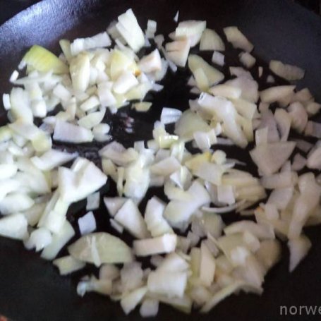 Krok 1 - Rolada z indyka z farszem z ryżu , jabłka i cebuli z nutą curry foto