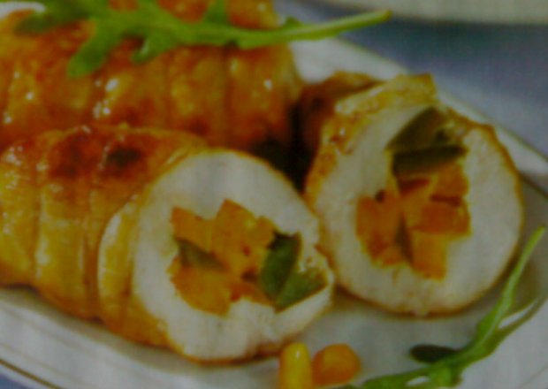 Fotografia przedstawiająca Rolada z kurczaka z papryką