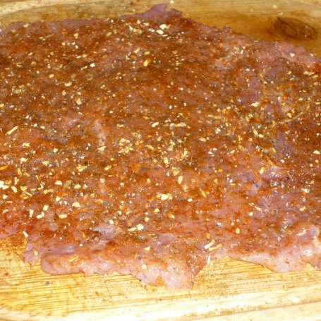 Krok 1 - Rolada z szynki wieprzowej z mięsem i marchewką foto