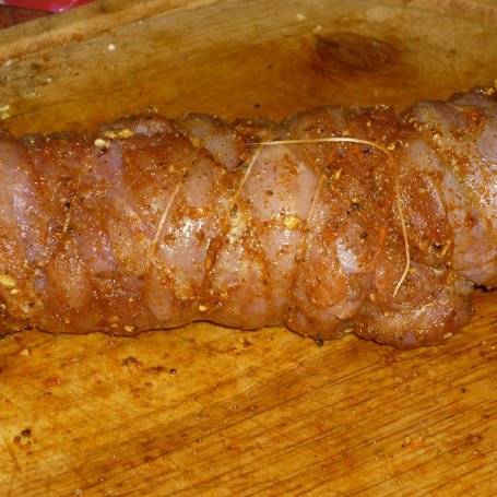 Krok 3 - Rolada z szynki wieprzowej z mięsem i marchewką foto