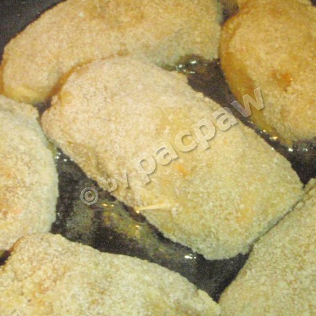 Krok 7 - Roladki drobiowe z suszonym pomidorem i serem pleśniowym foto