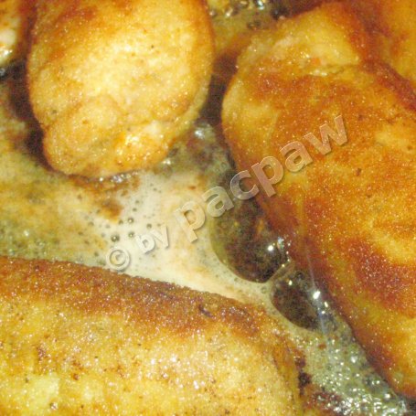 Krok 8 - Roladki drobiowe z suszonym pomidorem i serem pleśniowym foto