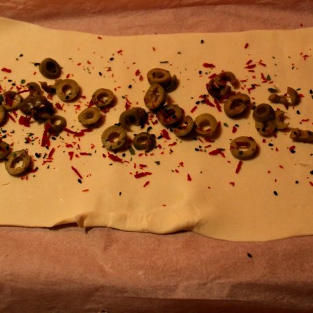 Krok 1 - Roladki francuskie  z oliwkami i serem żółtym foto