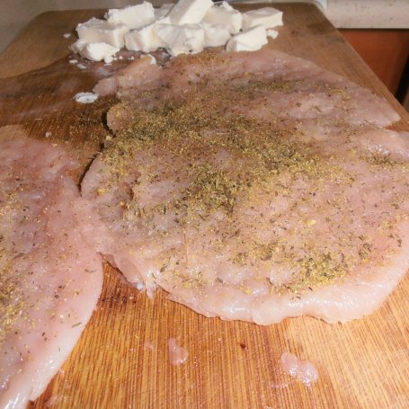 Krok 1 - Roladki nadziane zieloną sałatą i feta foto