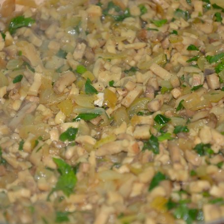 Krok 2 - Roladki schabowe z farszem pieczarkowym foto
