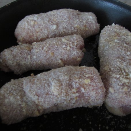 Krok 4 - Roladki schabowe z pieczarkami foto