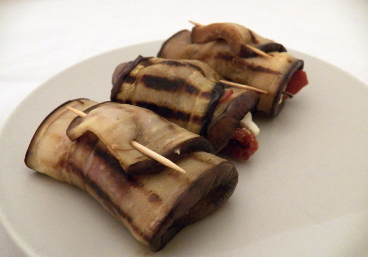 Roladki z bakłażana foto