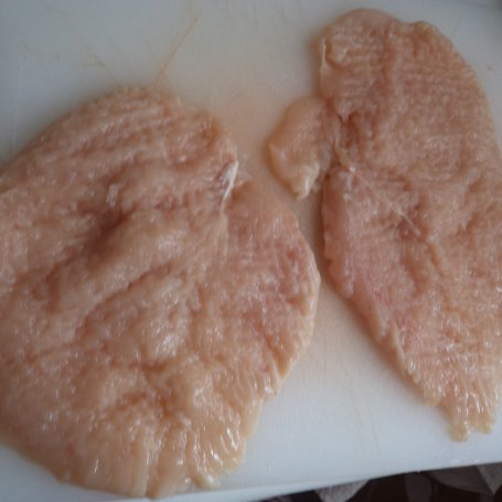 Krok 1 - Roladki z fileta wypenione Mozzarellą i Presunto fatiado-szynką surowa dojrzewającą 9 miesięcy :) foto