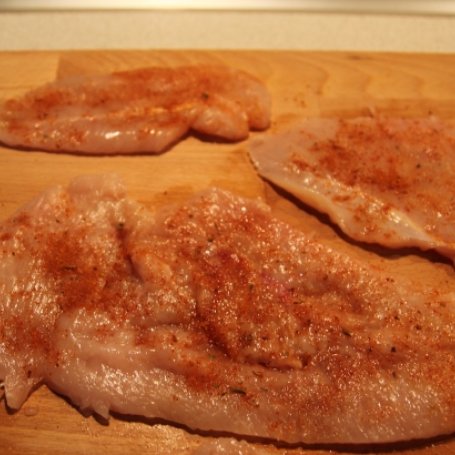 Krok 1 - Roladki z kurczaka z serem gorgonzola i suszonymi śliwkami foto