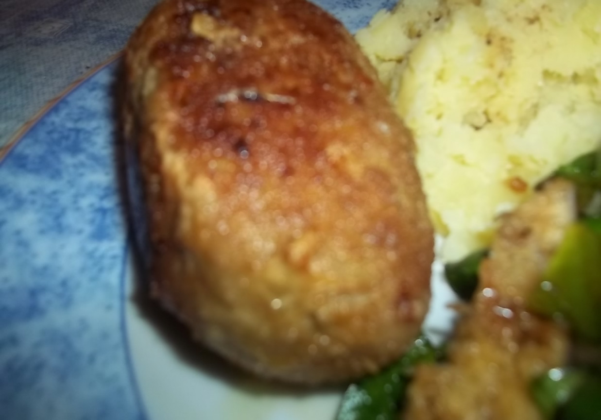 Roladki z mięsa mielonego z curry i szpinakiem foto