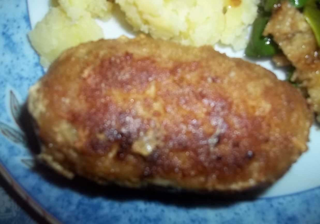 Roladki z mięsa mielonego z curry i szpinakiem foto