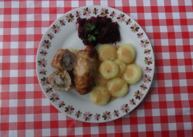 Fotografia przedstawiająca Roladki z mięsa wieprzowego