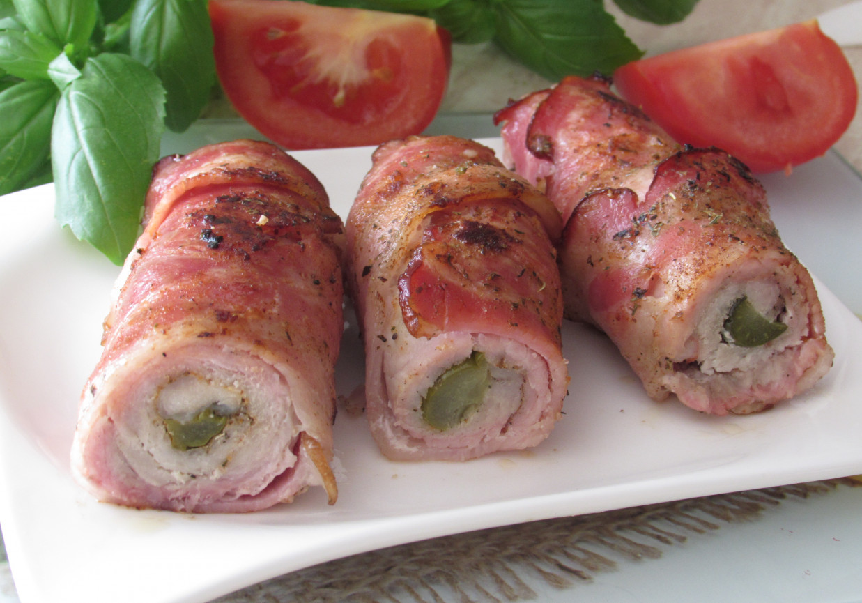 Roladki z ogórkiem i boczkiem foto