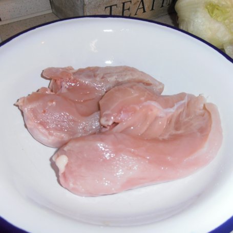 Krok 1 - Roladki z sałatą i zielonym pesto foto