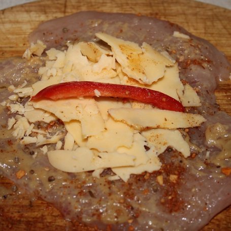 Krok 1 - roladki z serem i papryka w sosie foto