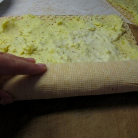 Krok 3 - roladki ziemniaczane w waflu w sosie słodko-kwaśnym foto