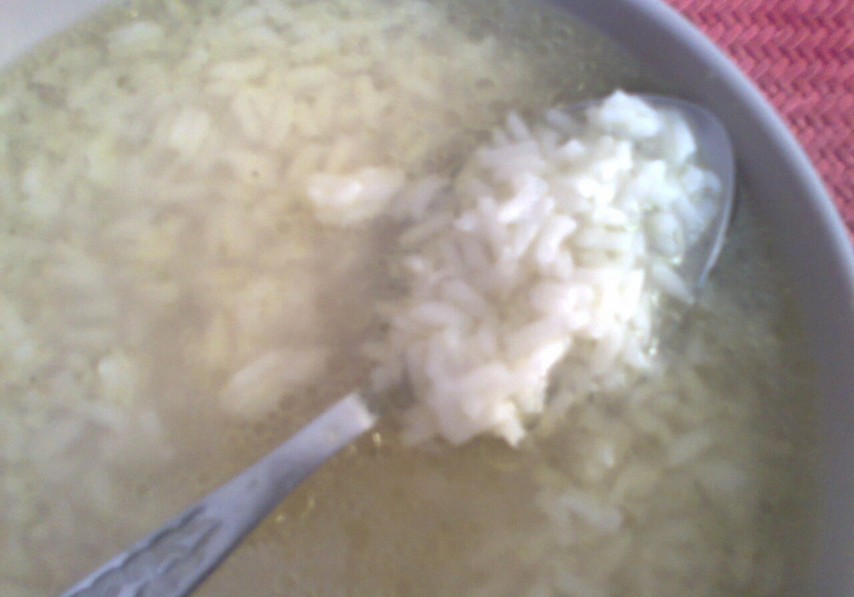 Rosół domowy z ryżem foto