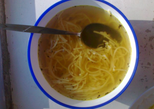 Fotografia przedstawiająca Rosół - najlepsza zupa