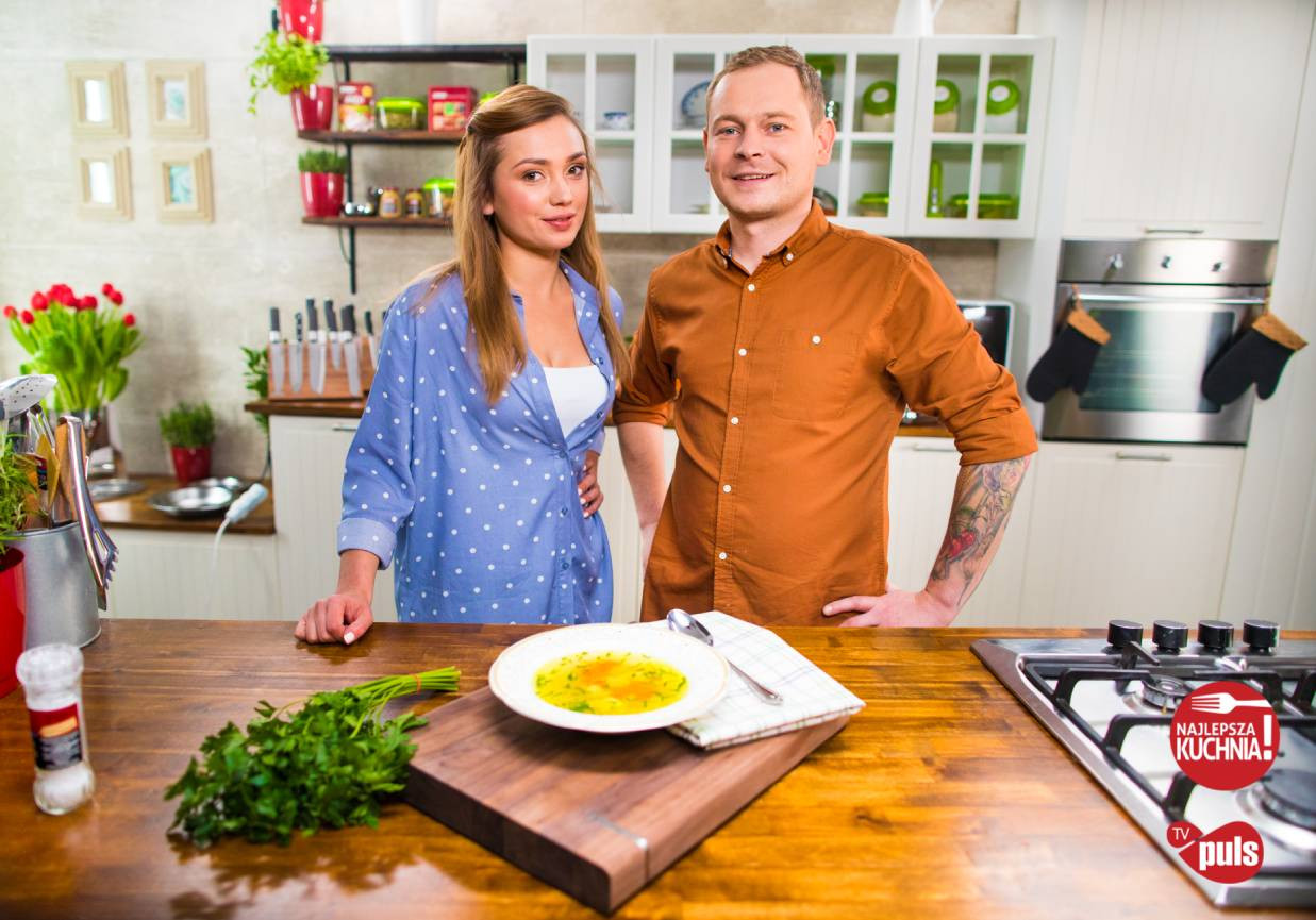 Rosół z kluseczkami ugotował Piotr Ogiński foto