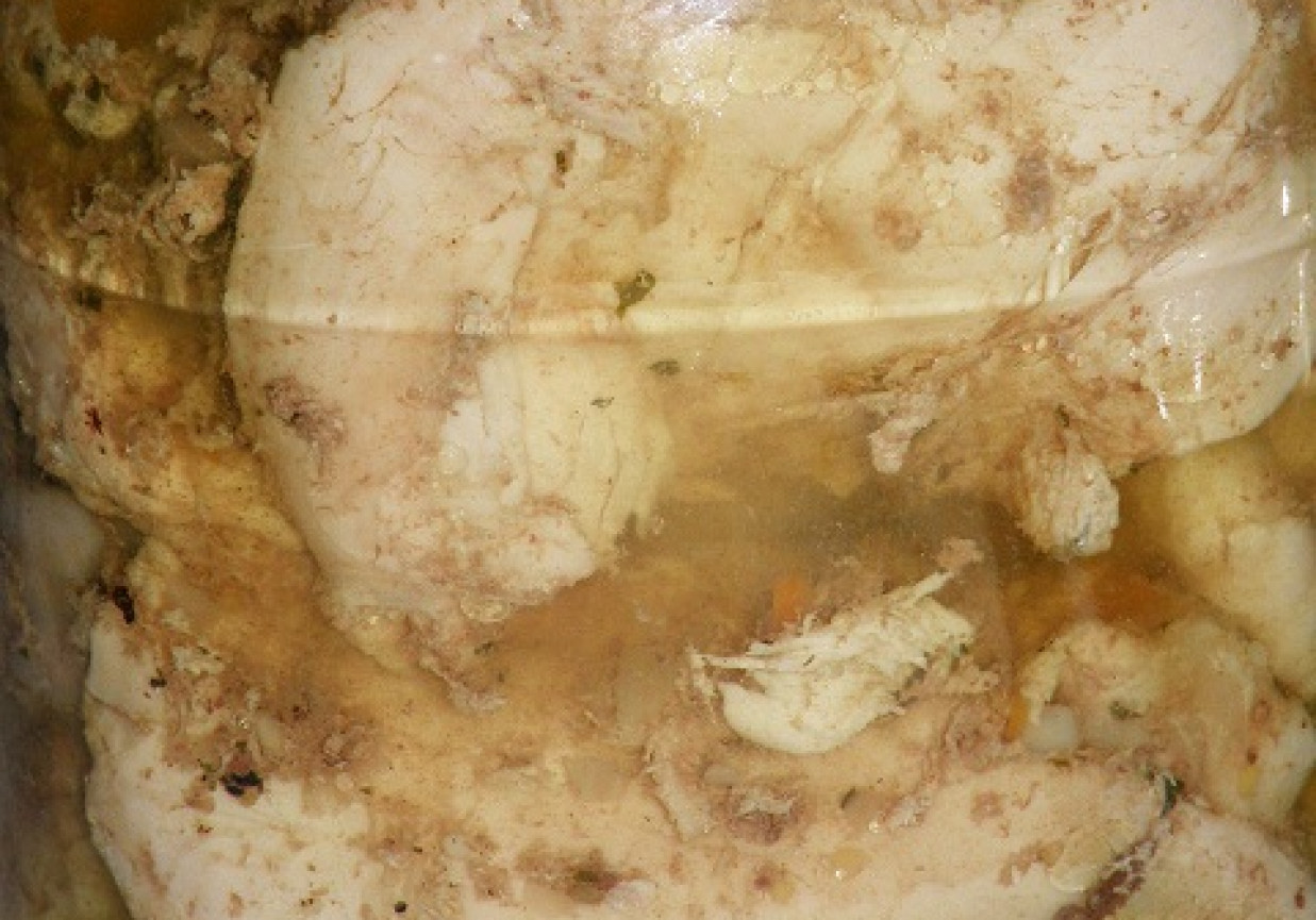 Rosół z kurczaka gotowany w słoiku foto
