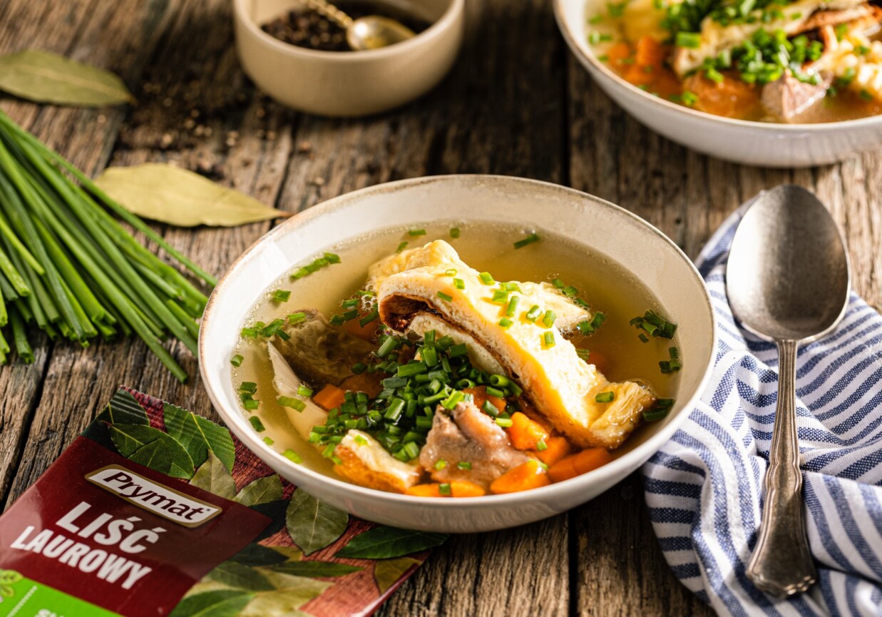 Rosół z podrobów drobiowych foto