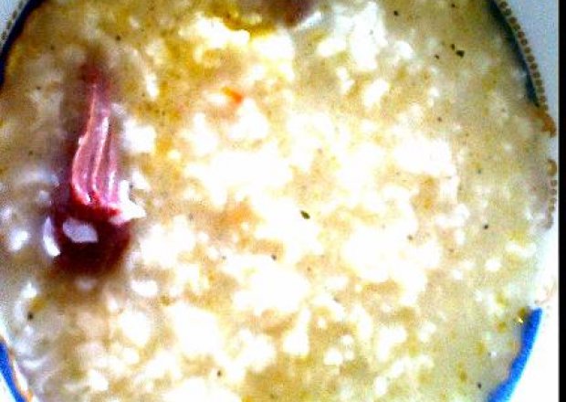 Fotografia przedstawiająca Rosół z ryżem