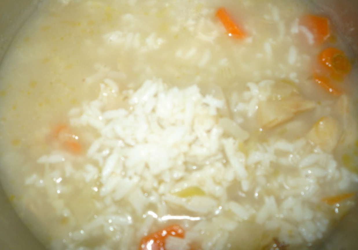 rosół z ryżem foto