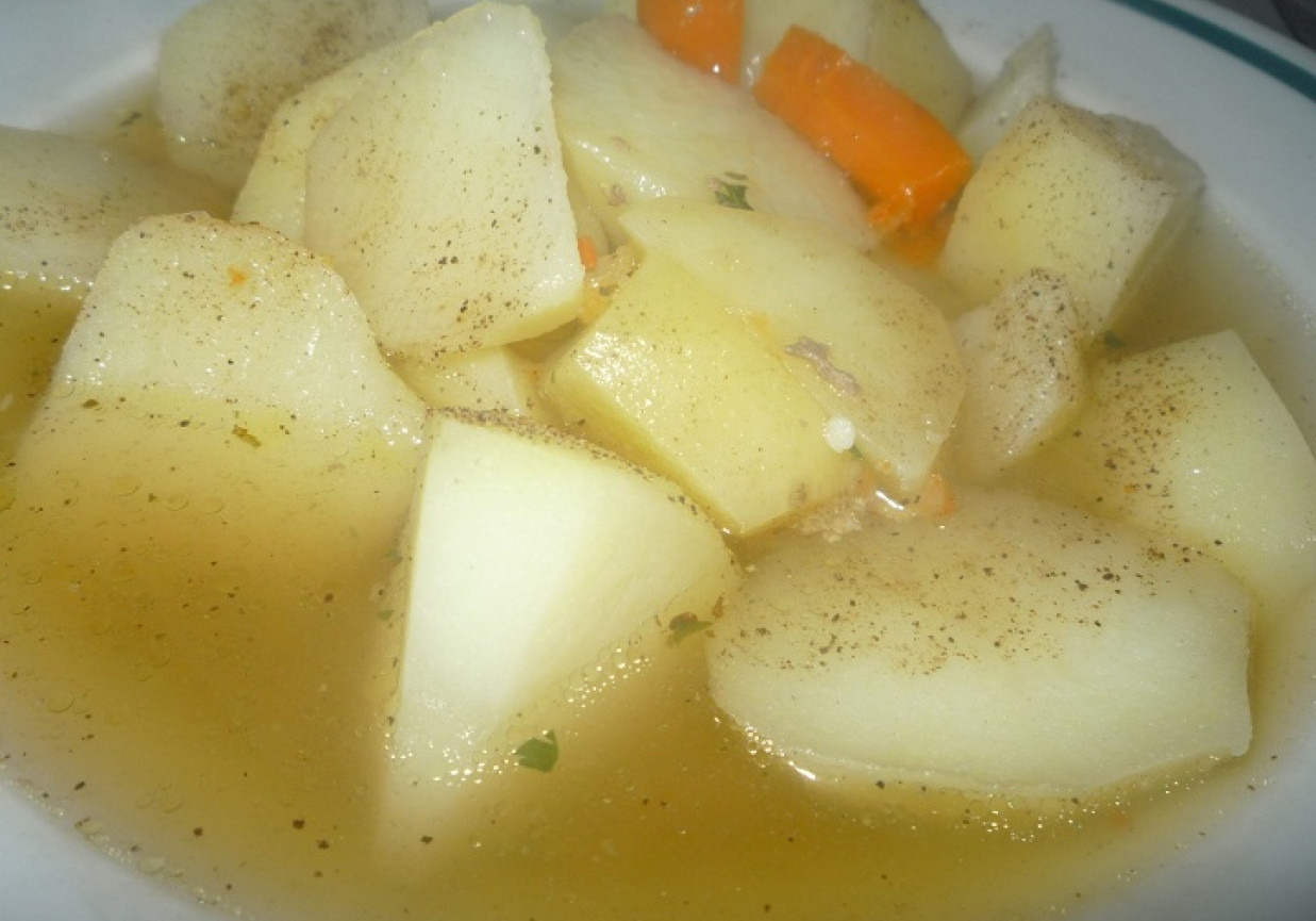 Rosół z ziemniakami foto