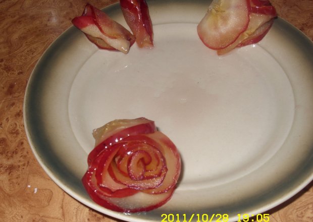 Fotografia przedstawiająca Róża do dekoracji tortów