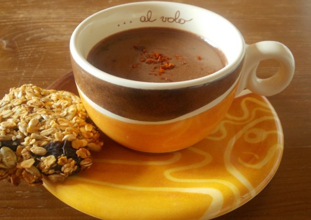 Fotografia przedstawiająca Rozgrzewająca czekolada na gorąco