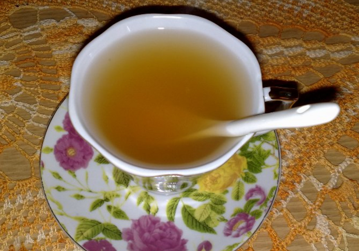 Rozgrzewająca herbata imbirowa foto