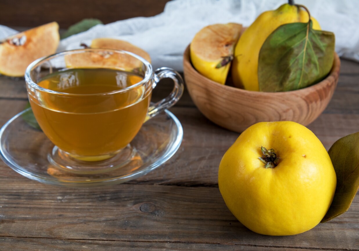 Rozgrzewająca herbatka z pigwą foto