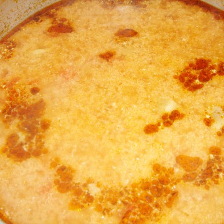 Krok 5 - Rozgrzewająca zupa a'la gulaszowa ze schabem i warzywami foto