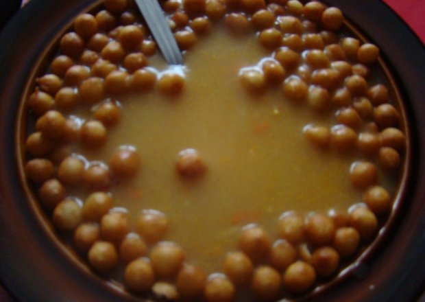 Fotografia przedstawiająca Rozgrzewająca zupa dyniowa z imbirem