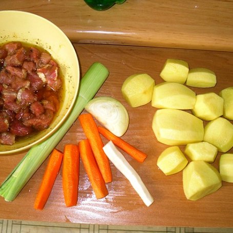 Krok 4 - Rozgrzewająca zupa gulaszowa foto