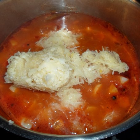 Krok 9 - Rozgrzewająca zupa kapuściana foto
