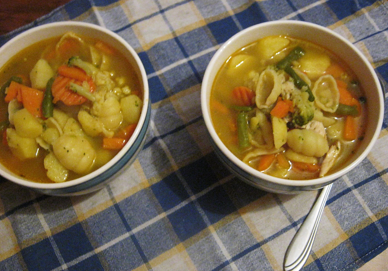 Rozgrzewająca zupa z curry foto