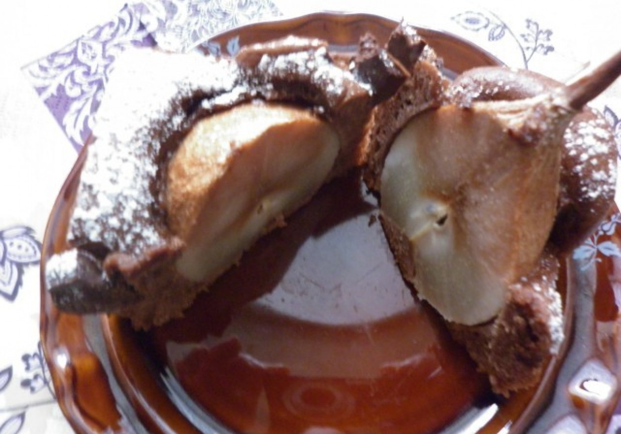 Rozgrzewające ciasto z gruszkami i gorzką czekoladą foto
