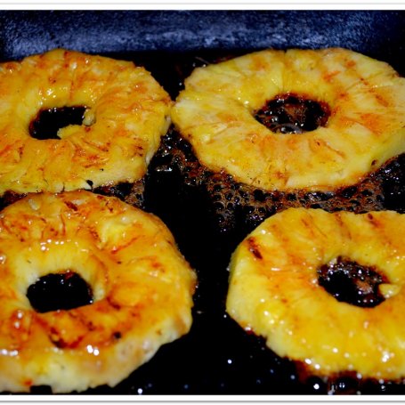 Krok 4 - Rozgrzewający ananas. foto
