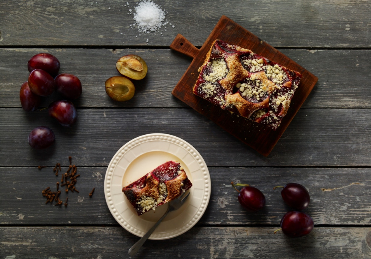 Różne smakołyki: Ciasto drożdżowe ze śliwkami foto